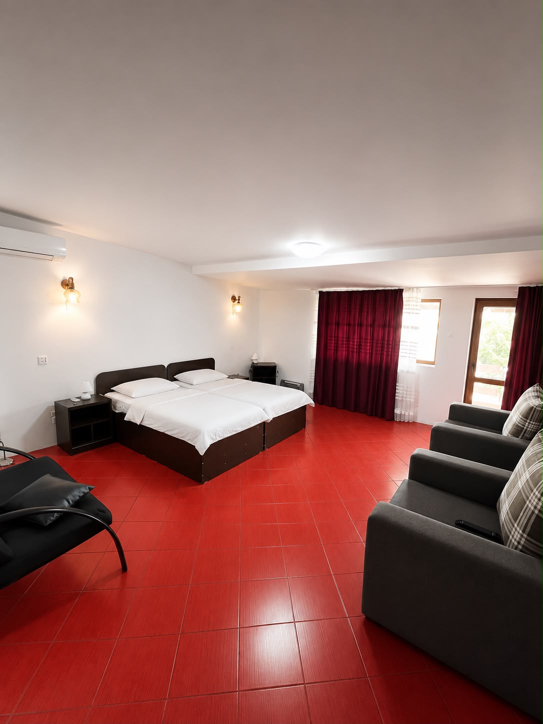 Apartament și Cameră Single, Motanul Galanton Snagov